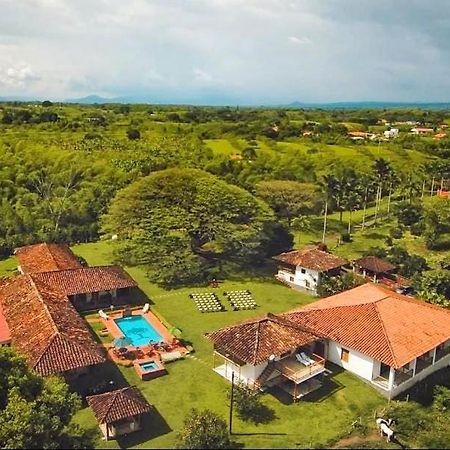 Vila Hacienda El Saman Quimbaya Exteriér fotografie
