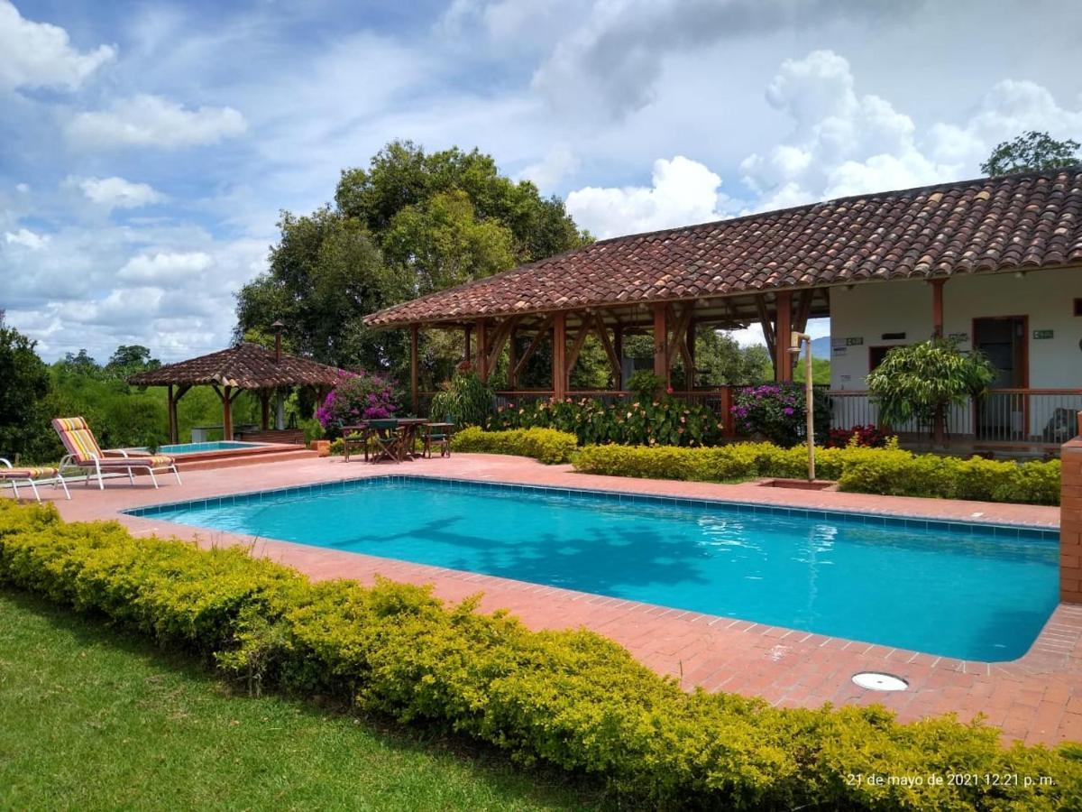Vila Hacienda El Saman Quimbaya Exteriér fotografie