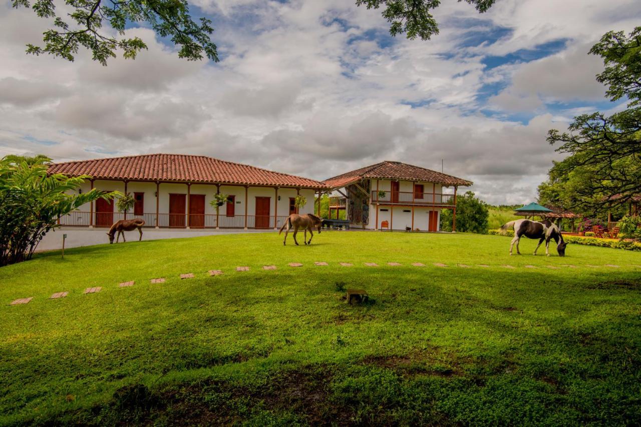 Vila Hacienda El Saman Quimbaya Exteriér fotografie