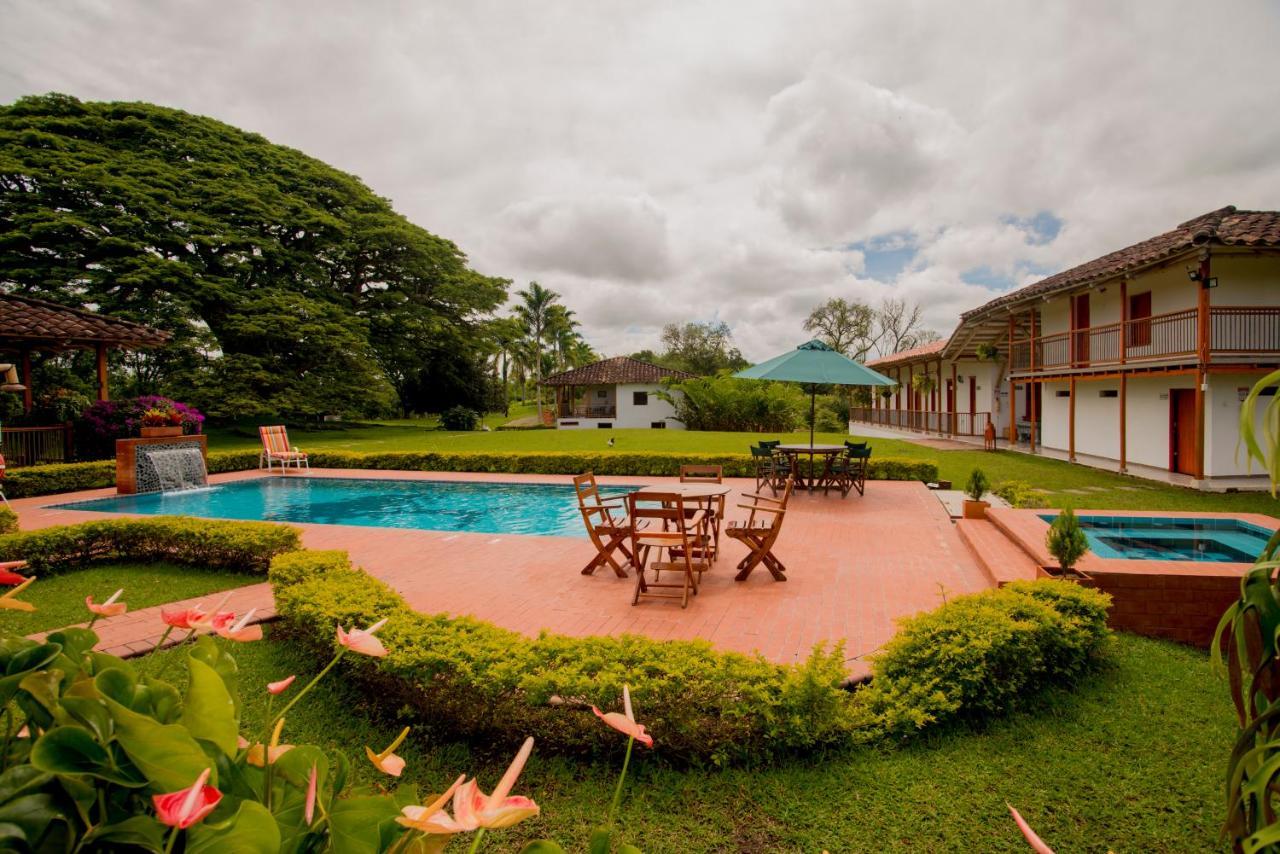 Vila Hacienda El Saman Quimbaya Exteriér fotografie