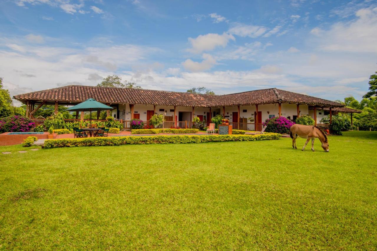 Vila Hacienda El Saman Quimbaya Exteriér fotografie