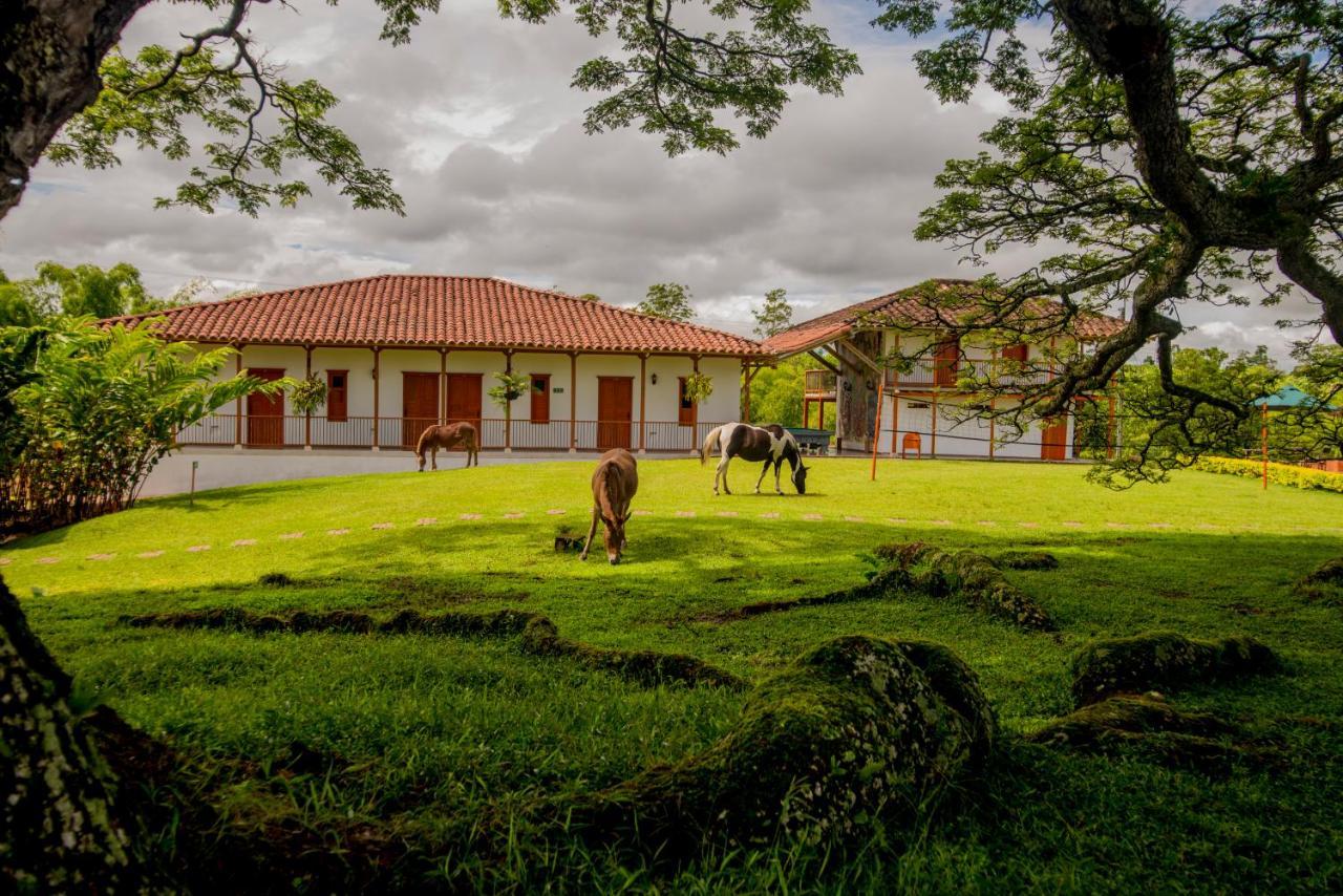 Vila Hacienda El Saman Quimbaya Exteriér fotografie